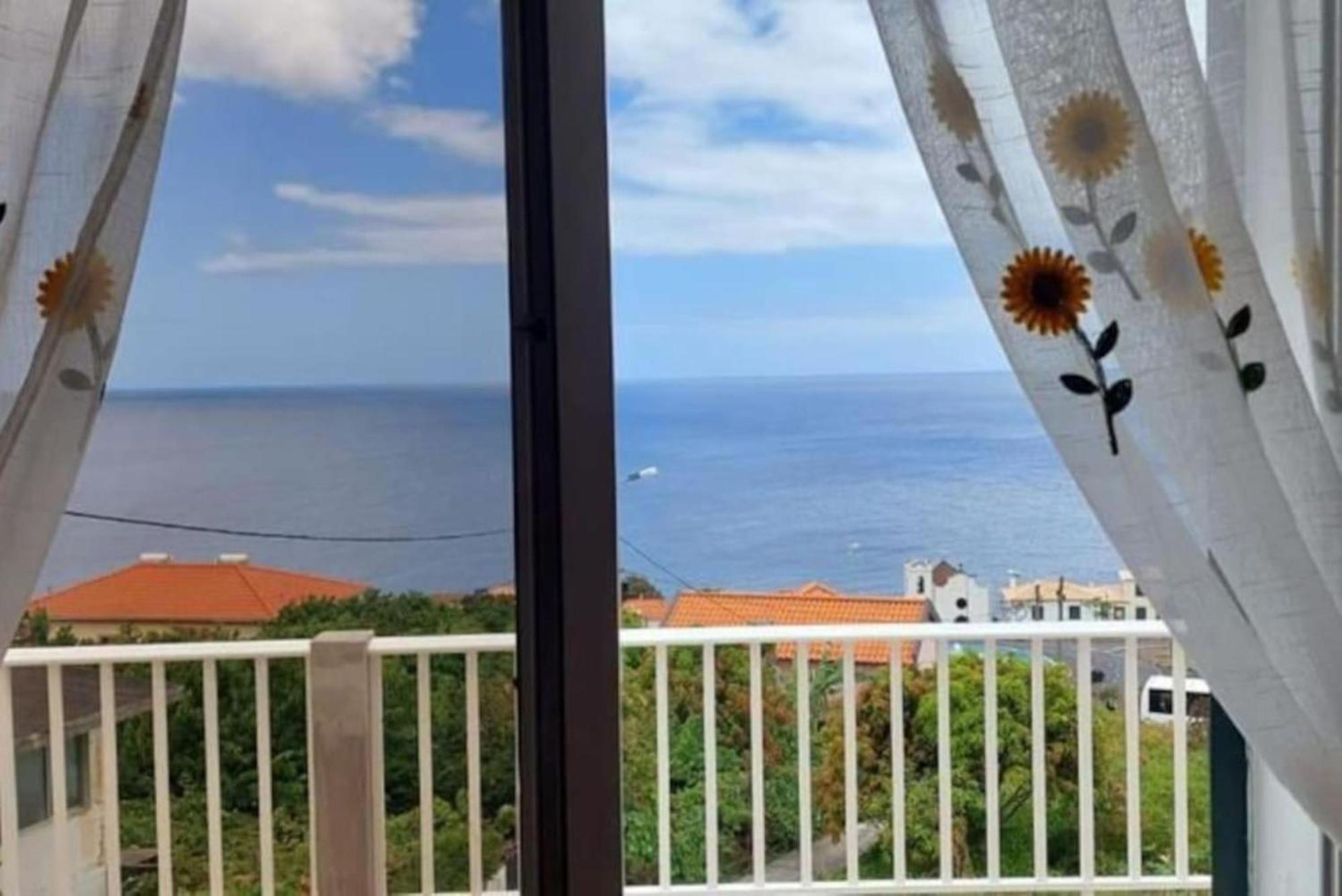 Sol E Mar By The Airport Holiday home *