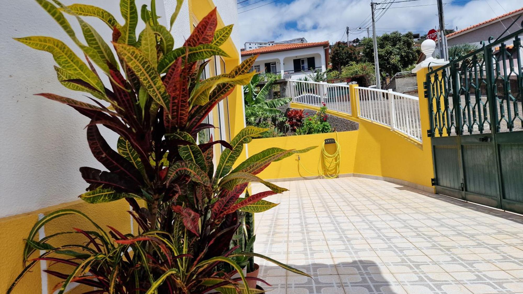 Sol E Mar By The Airport * Santa Cruz (Madeira)