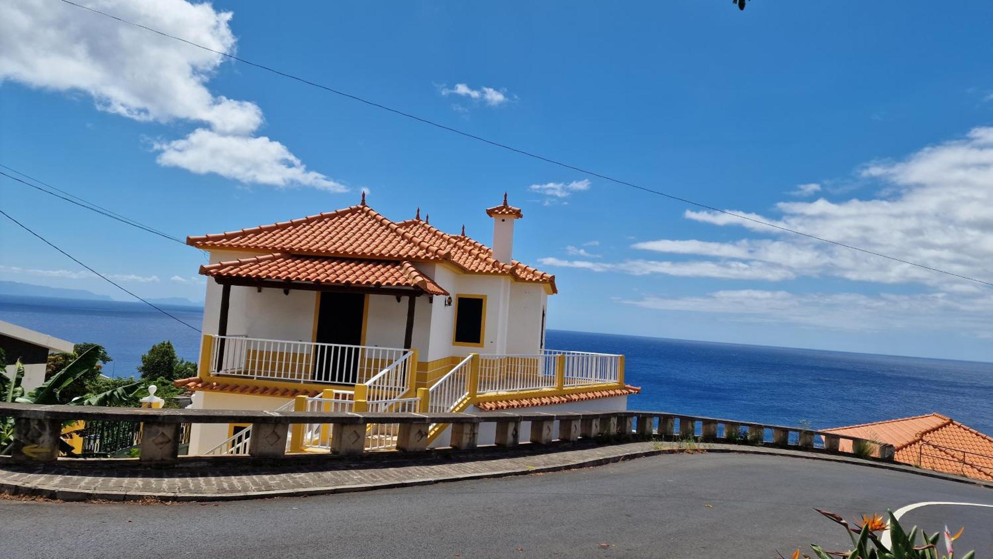 Sol E Mar By The Airport Holiday home Santa Cruz (Madeira)